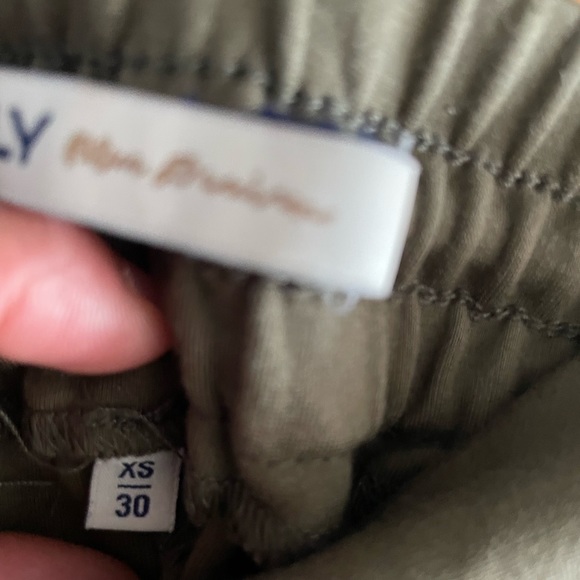 Jogger style pants - Picture 4 of 7